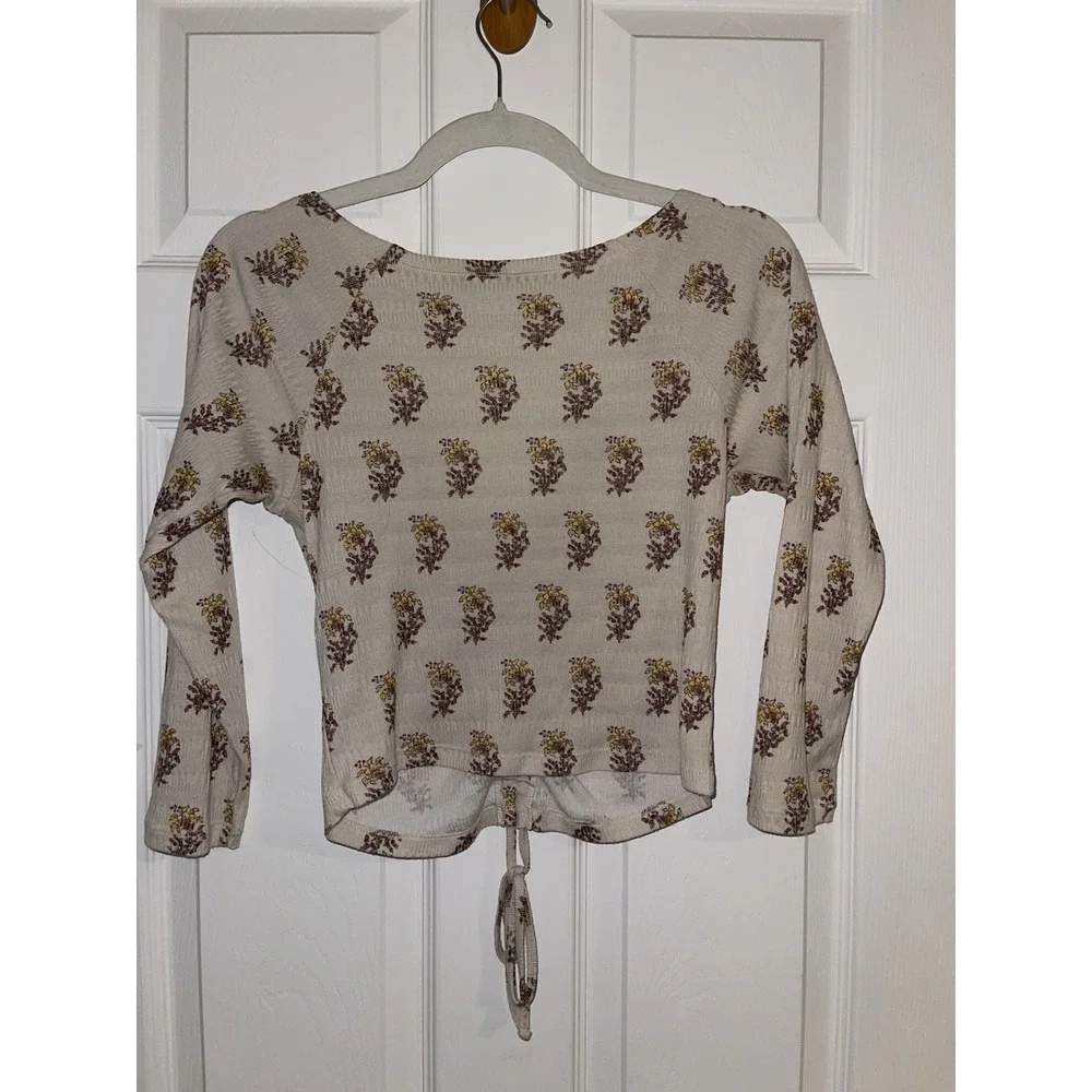 Anthropologie Sabrina Ivory Cinched Ditsy Floral V-neck Knit Shirt Small Boho